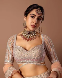Sara Ali Khan diwali eye makeup looks at Nikhil sharma Hairdressing