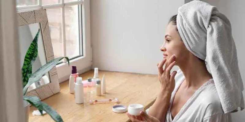 Ingredients to Avoid During Winter (and Why) Nikhil Sharma HairDressing