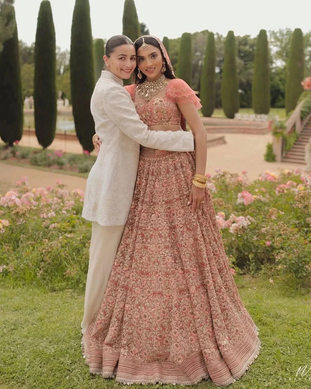 Alia Bhatt_Elegant-Styling-for-Bride-Sister_Wedding-Look-for-Bride-Sister_Nikhil-Sharma-Hair-Dressing_Defence-Colony-South-Delhi_Arjun-Marg-Gurugram